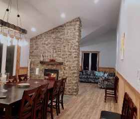 Waterfront Chalet in Mont-Tremblant area