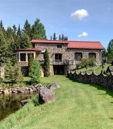 Waterfront Chalet in Mont-Tremblant area